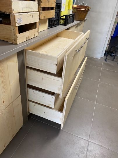 Grands tiroirs et tiroirs à l'anglaise - Ardèche